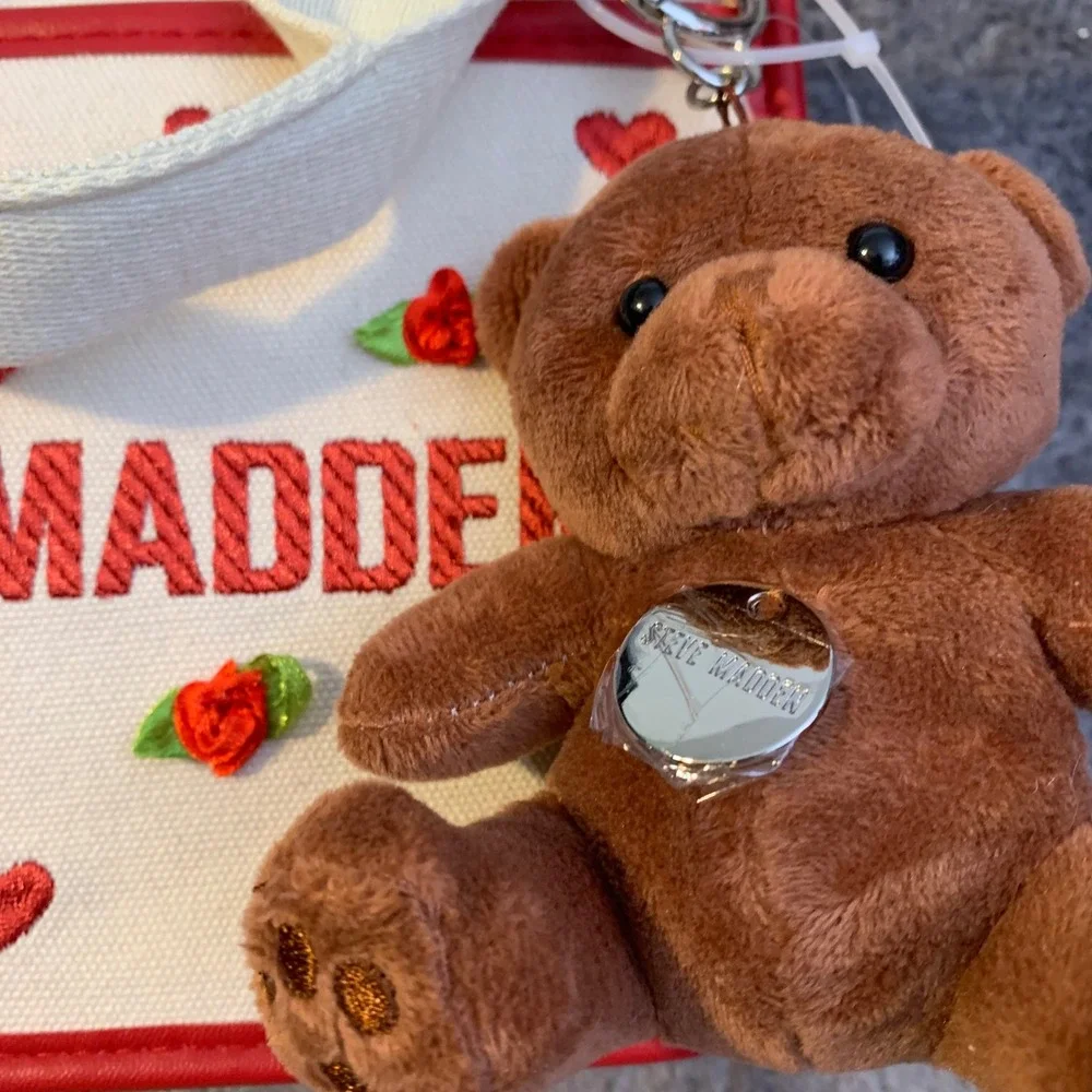 Steve Madden Rosette‎ Satchel Red Embroidered Hearts with Bear DT627305